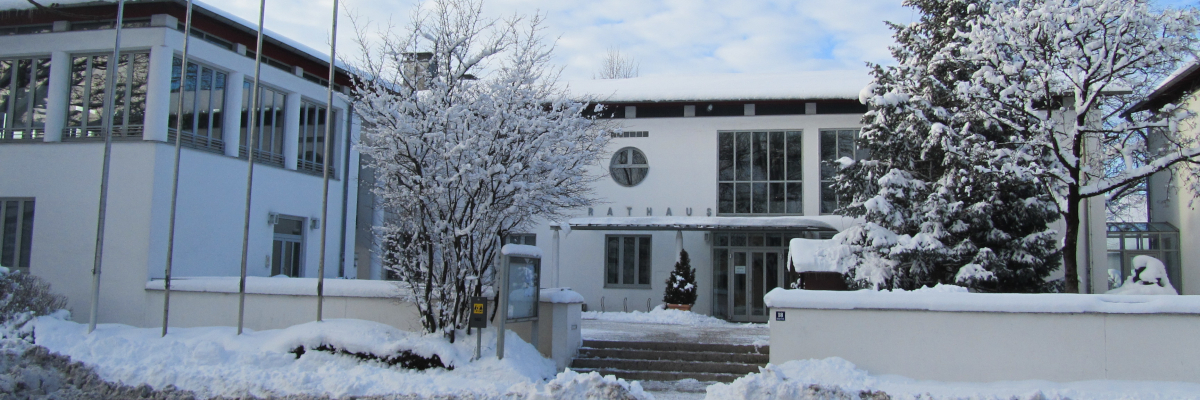 © Gemeinde Pliening – Rathaus im Winter